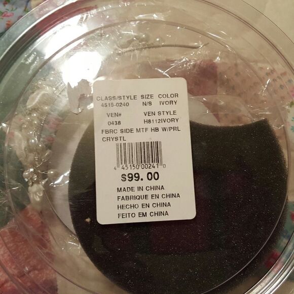 #222 David's Bridal - Crystal & Pearl like beaded Ivory headband - Picture 4 of 9